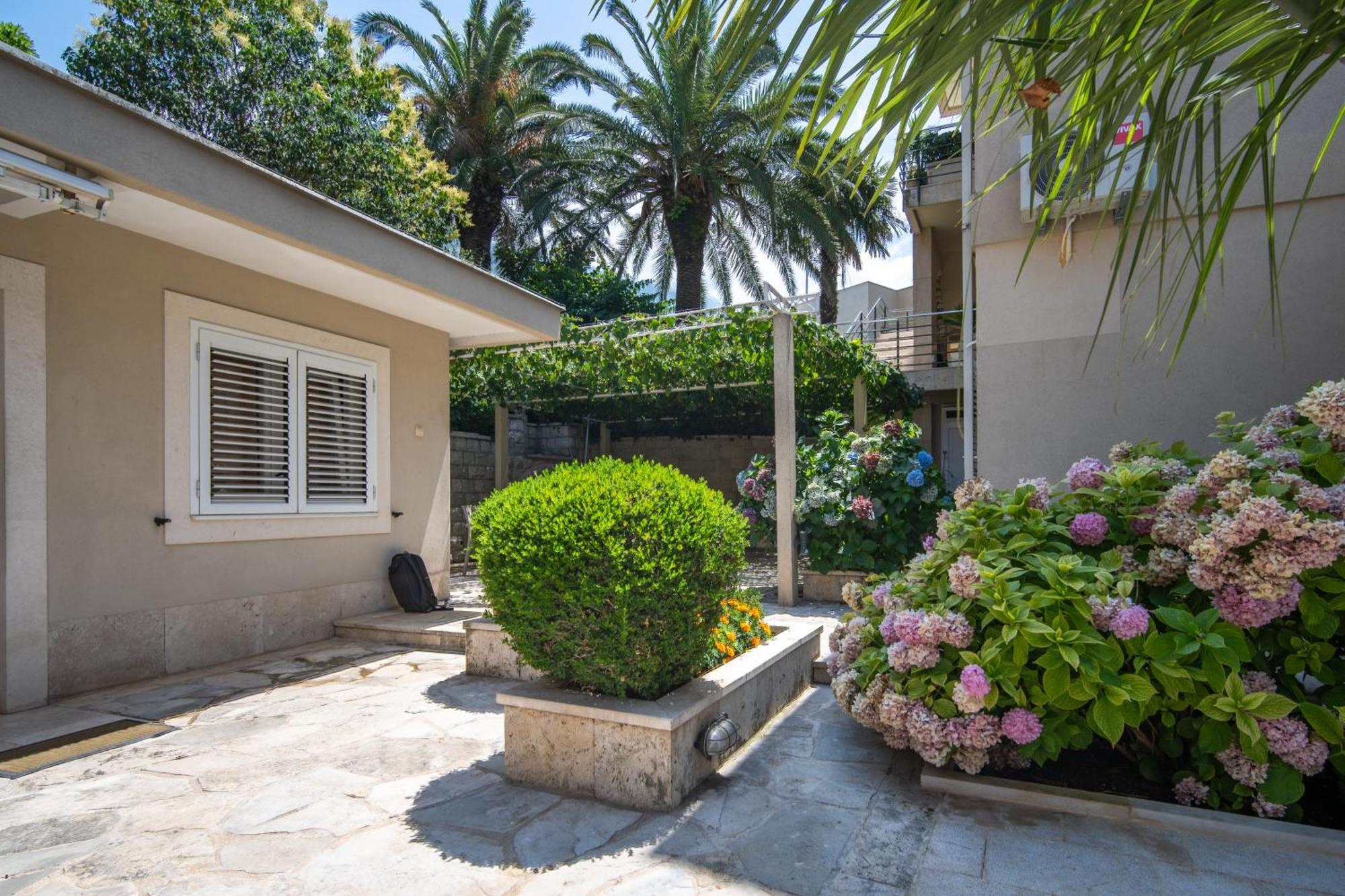 Palma Apartments Kotor Bagian luar foto